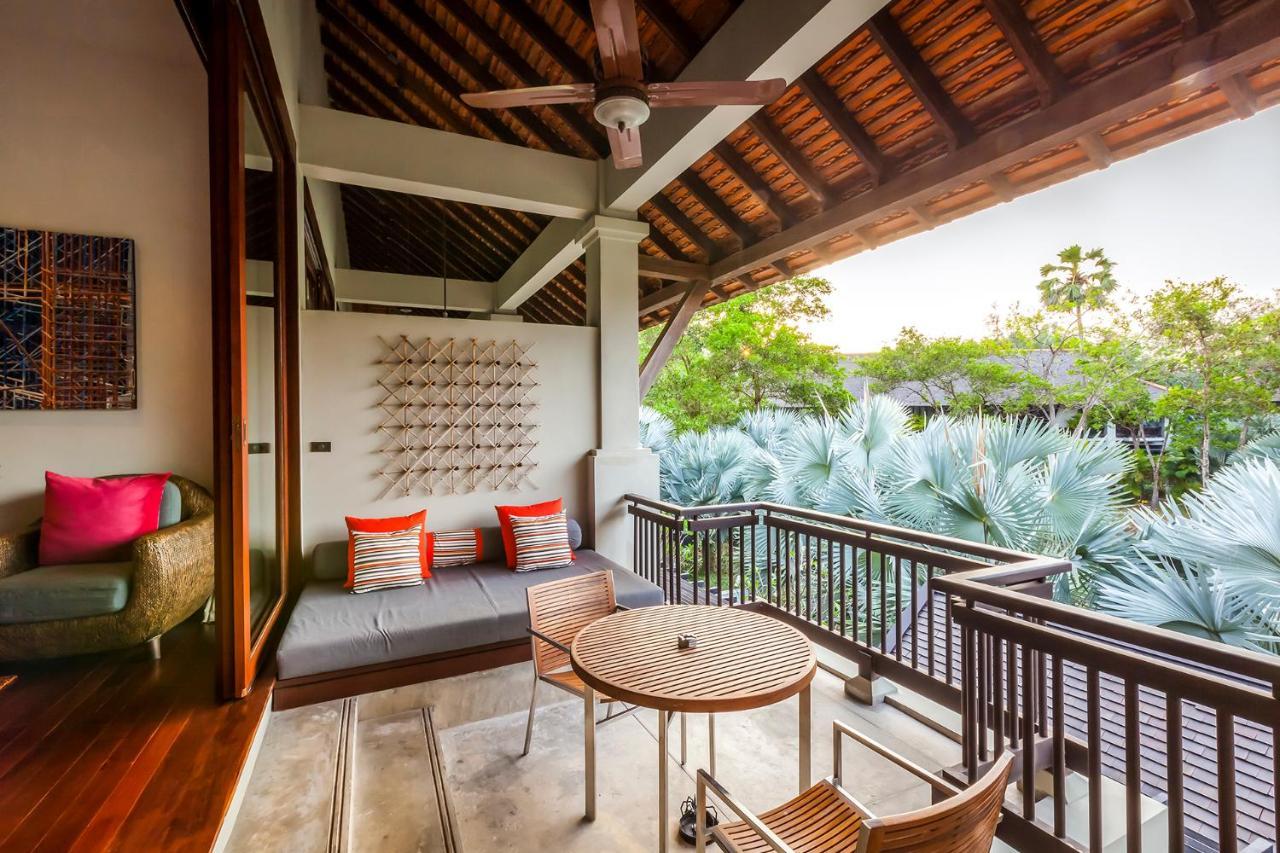 The Slate, Phuket Hotell Nai Yang Beach Exteriör bild A balcony at the hotel